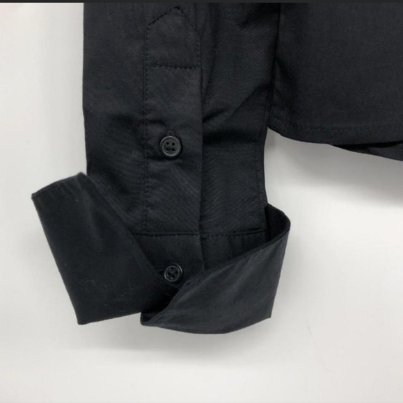 Button up top - Picture 3 of 3